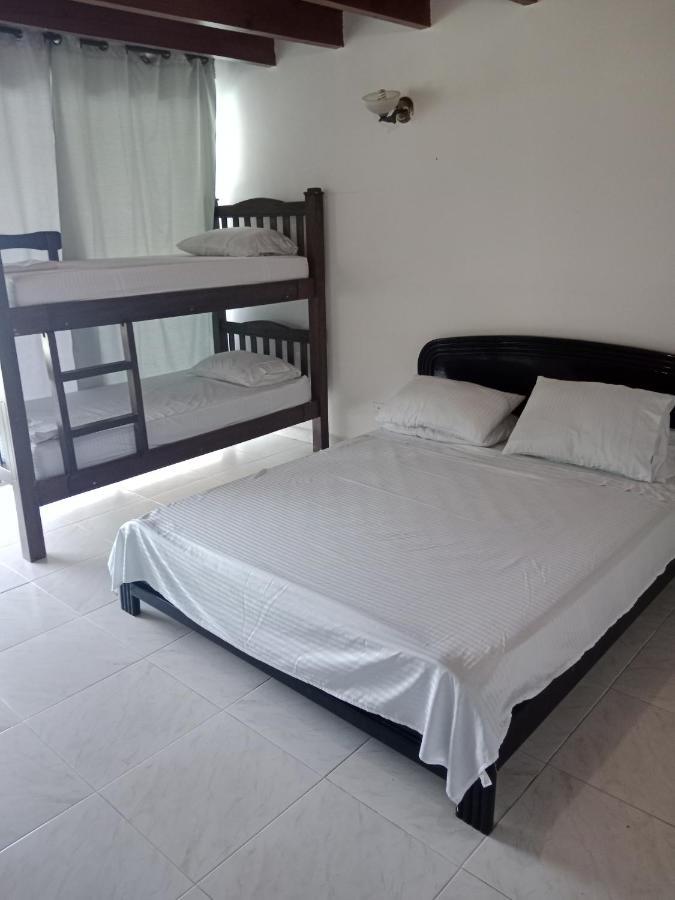 Habitaciones En Familia Сан-Андрес Экстерьер фото